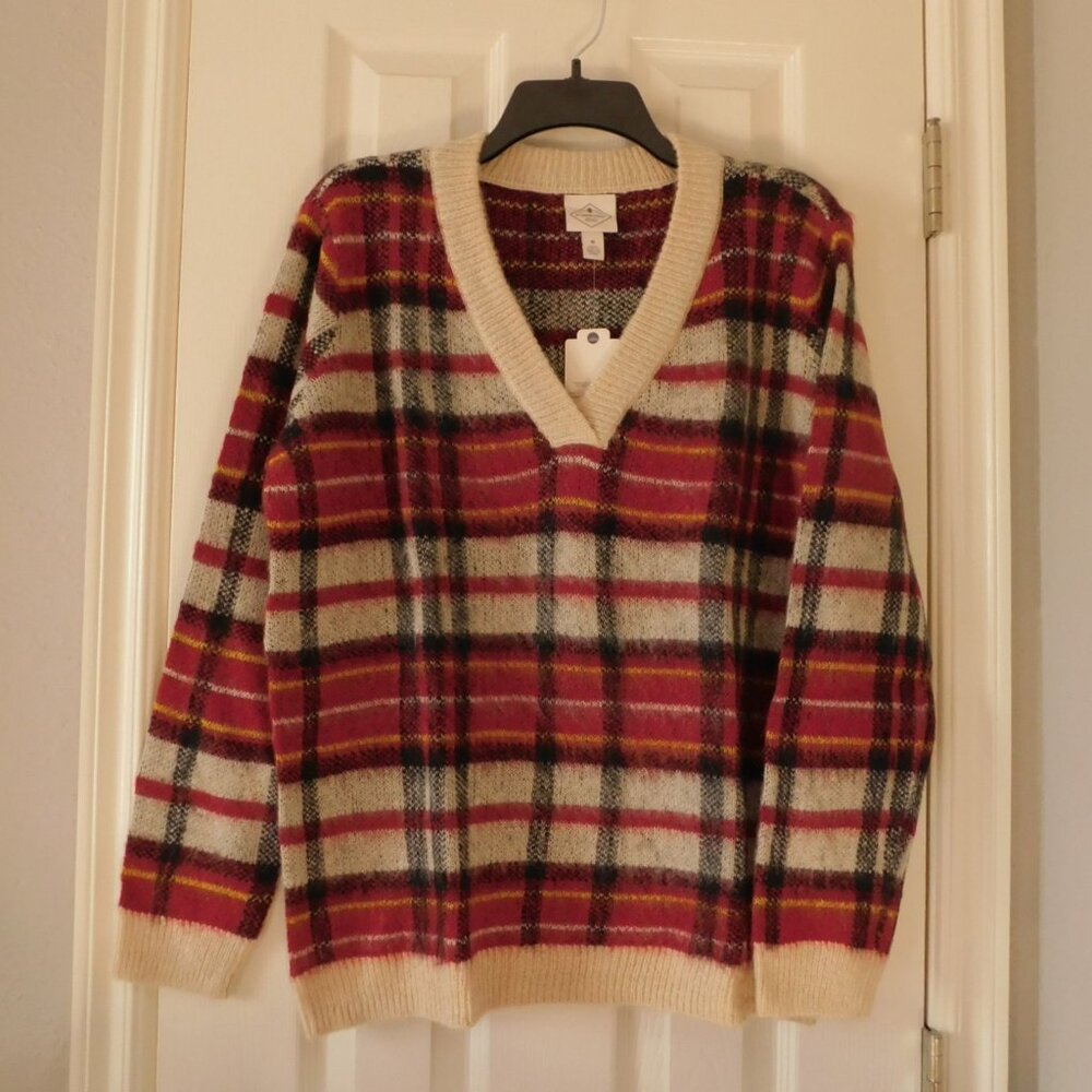 ST. JOHN’S BAY Womens V Neck Red Plaid Pullover Brushed Sweater Size M